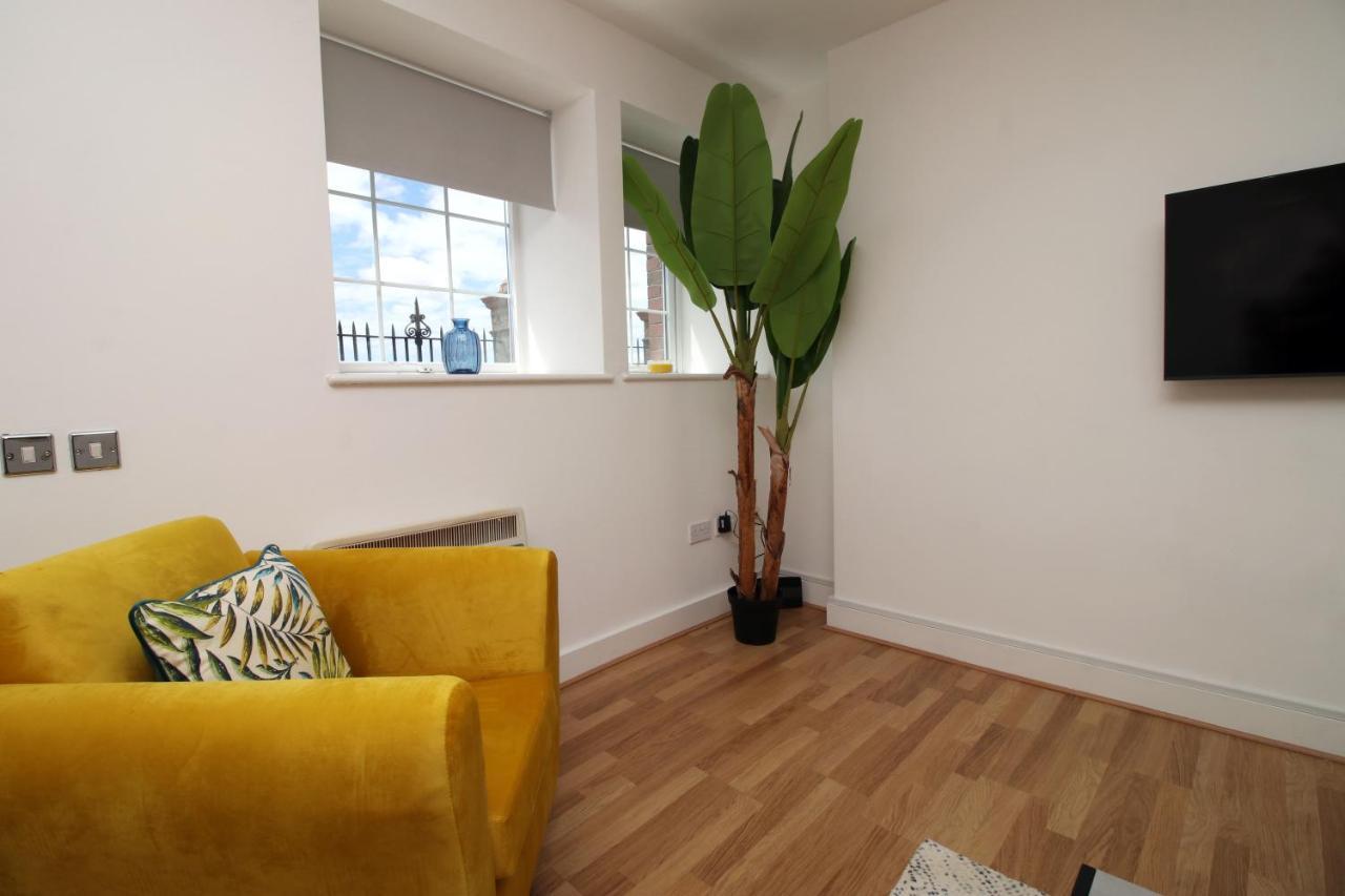 St Thomas Loft Views By Ssw - 2Br, Parking, Sleeps 4, Easy Access To City Centre, Marina, Beach And M4 Swansea Esterno foto