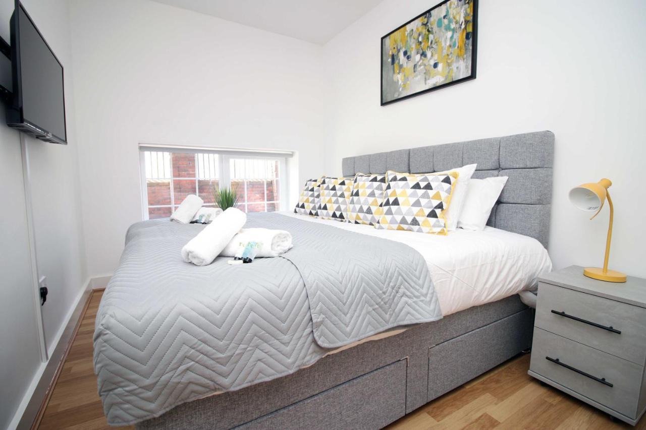 St Thomas Loft Views By Ssw - 2Br, Parking, Sleeps 4, Easy Access To City Centre, Marina, Beach And M4 Swansea Esterno foto