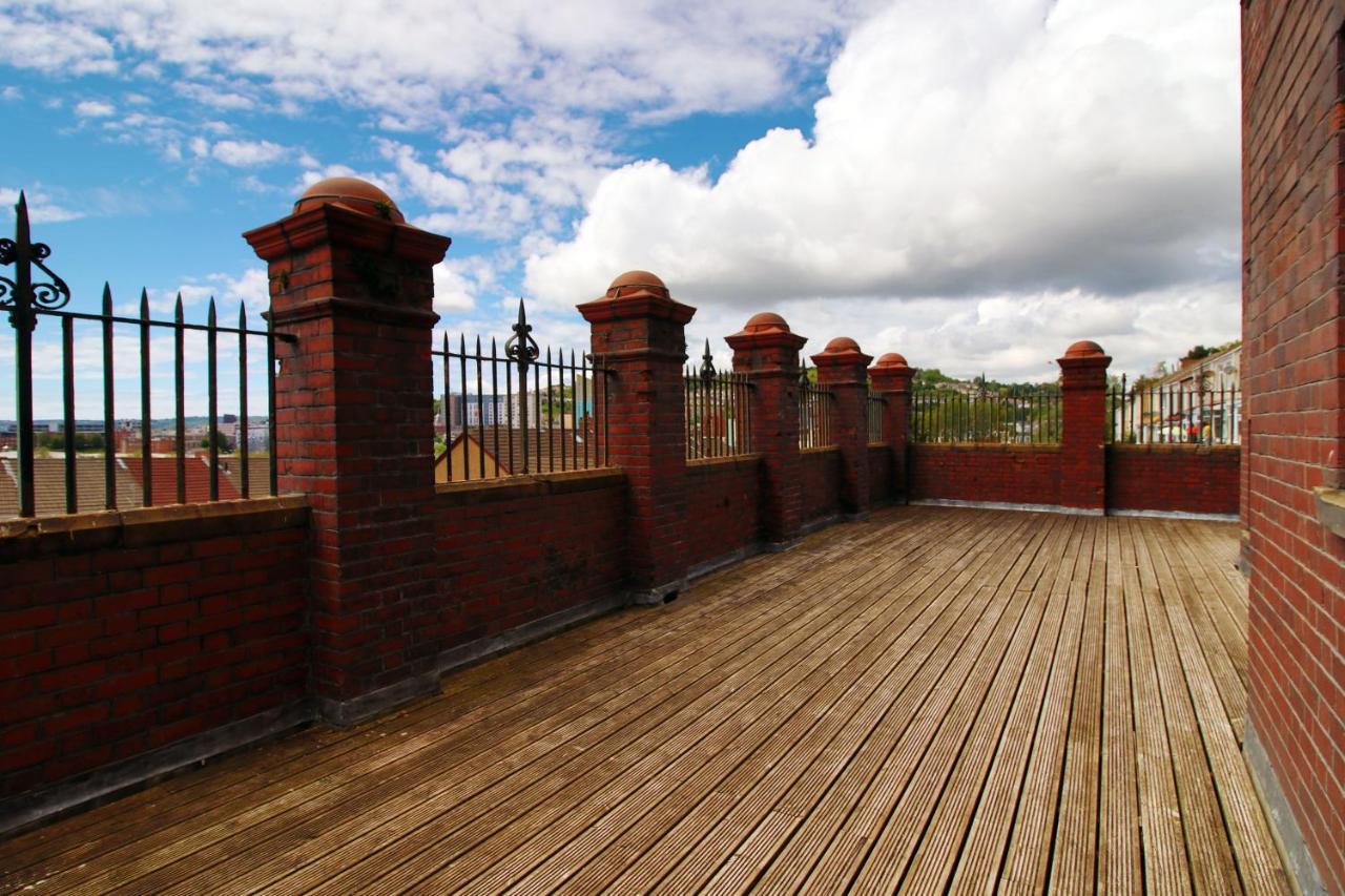 St Thomas Loft Views By Ssw - 2Br, Parking, Sleeps 4, Easy Access To City Centre, Marina, Beach And M4 Swansea Esterno foto