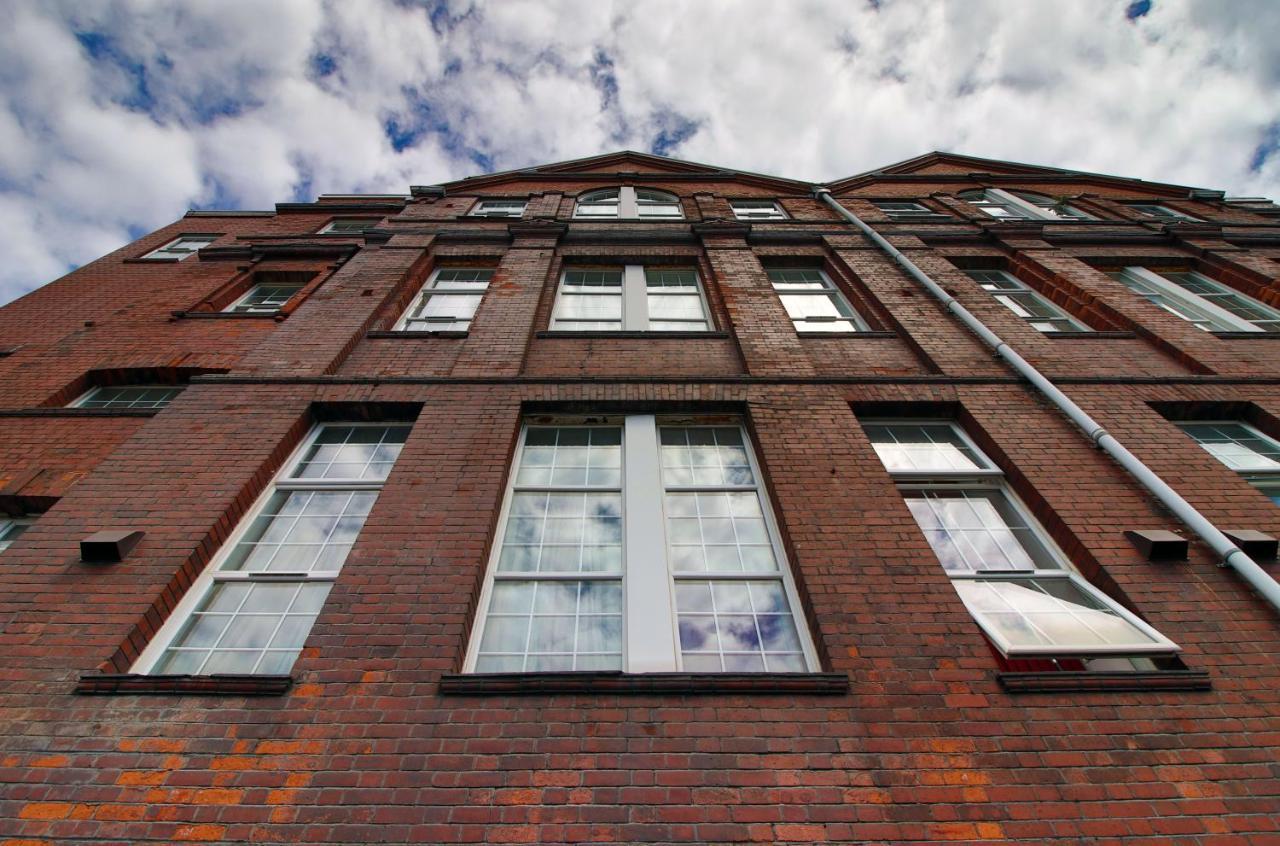 St Thomas Loft Views By Ssw - 2Br, Parking, Sleeps 4, Easy Access To City Centre, Marina, Beach And M4 Swansea Esterno foto
